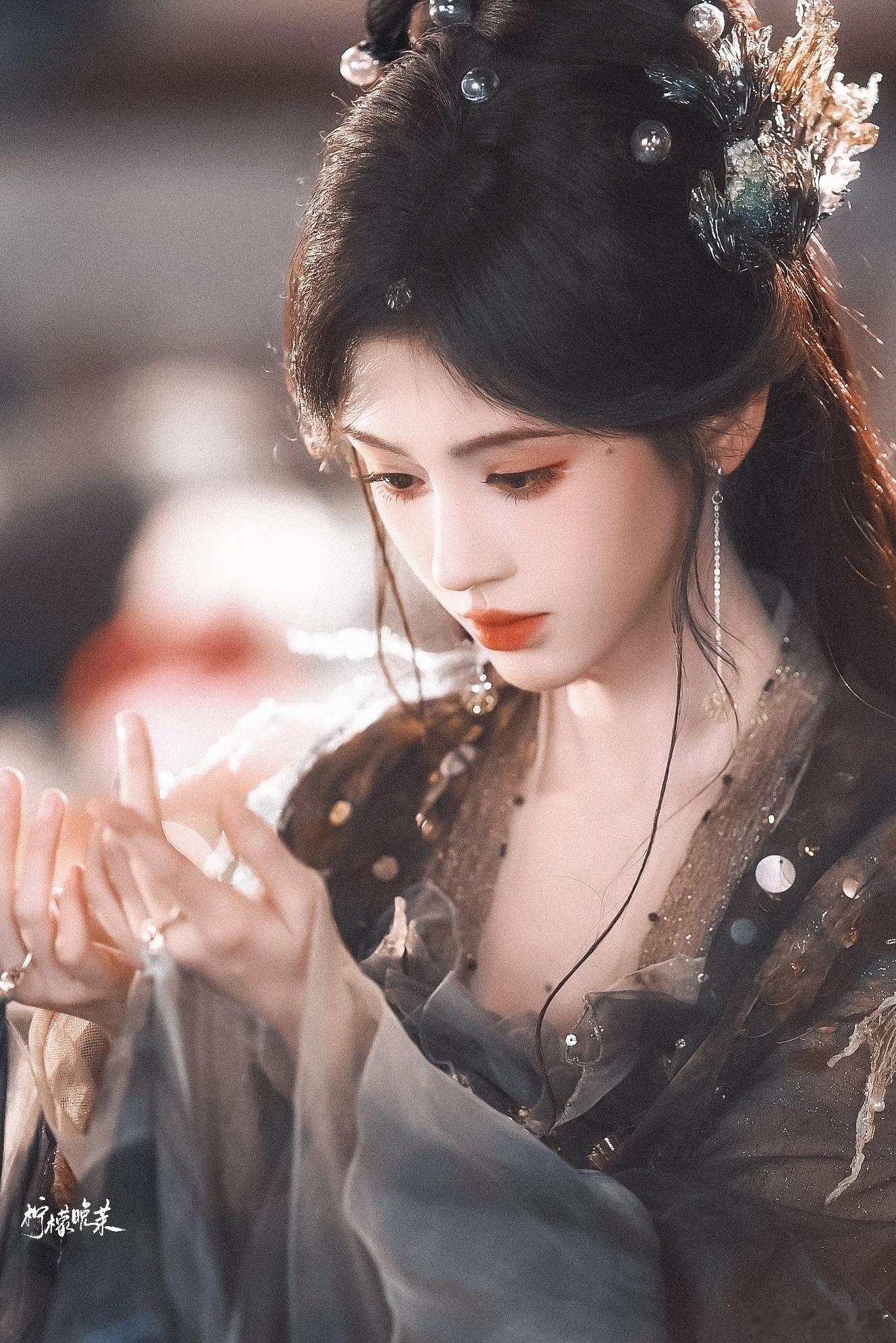 鞠婧祎  jjy鞠婧祎花间令 jjy鞠婧祎杨采薇“在某个不知名的角落许你岁岁平安