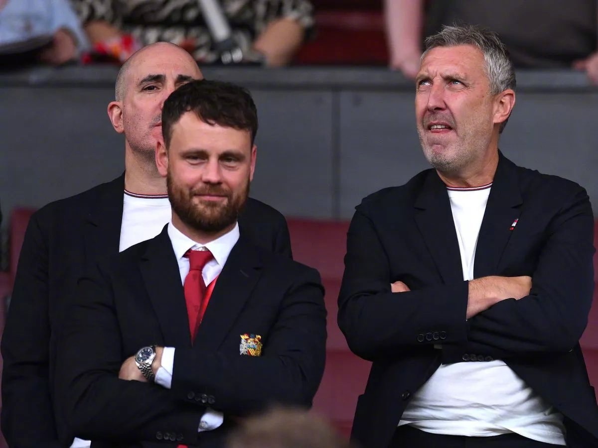 📢 最新消息：曼联正在探索中场市场的机会。如果有合适的机会，他们可能会在转会窗