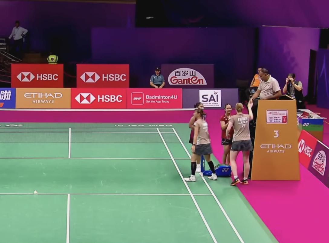 阿莱西娅/费比🇮🇩 21-9、6-11 🇯🇵福岛由纪/松本麻佑（退赛）下