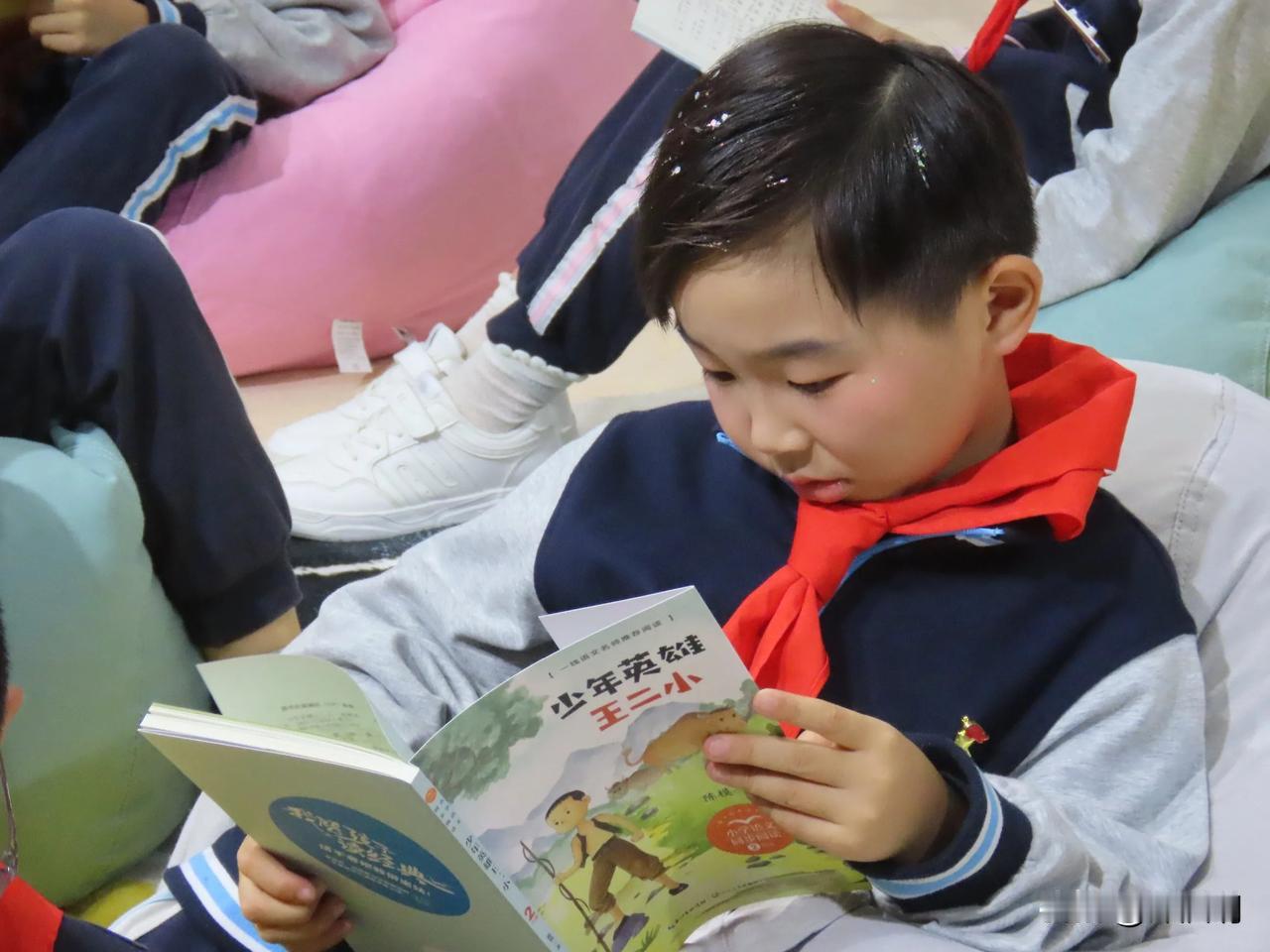 沉浸在书海中的小小少年📖✨
2024宁波国际旅游展