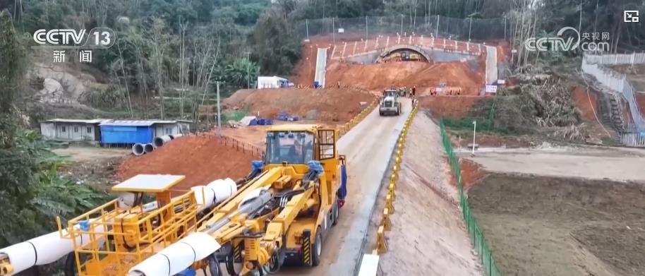 新春开局提速：多条高铁项目建设按下“快进键” 交通大动脉加速