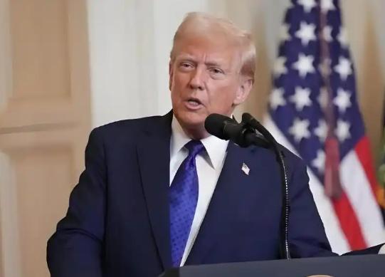 [太阳]关于特朗普四月访华的事，风向全变了。过去他张嘴就是“对中国加45%关税”