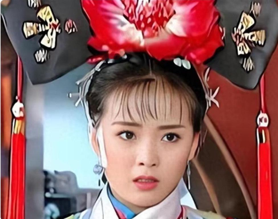 王艳万万没想到，富豪丈夫失联7年杳无音信，19岁儿子却给她长脸 