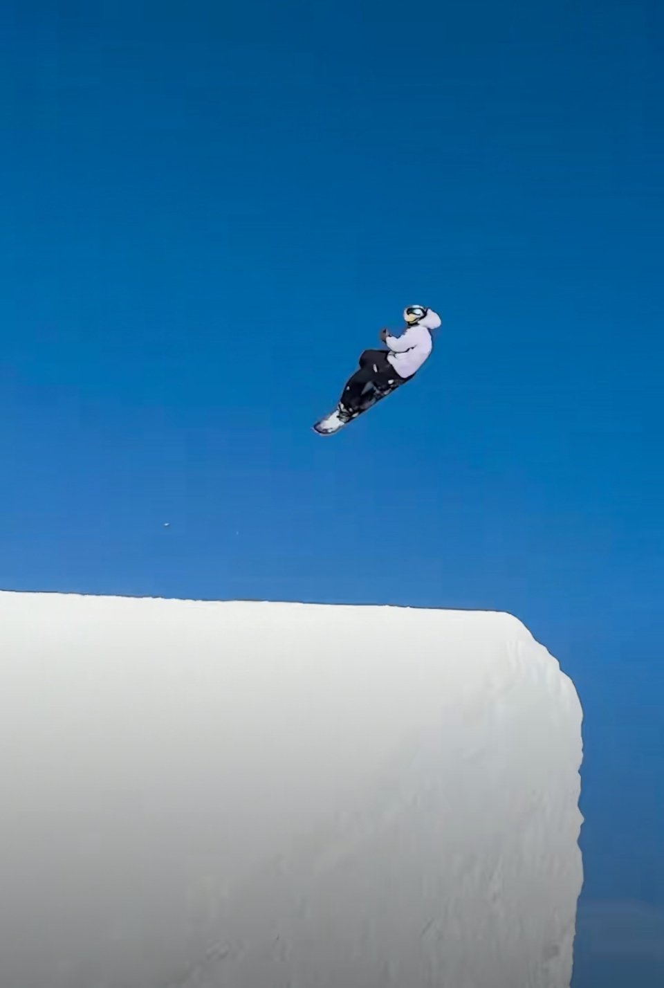 和苏翊鸣一起守护健康苏翊鸣通过公益捐赠、健康倡导和自身与伤病的顽强抗争，正带动公