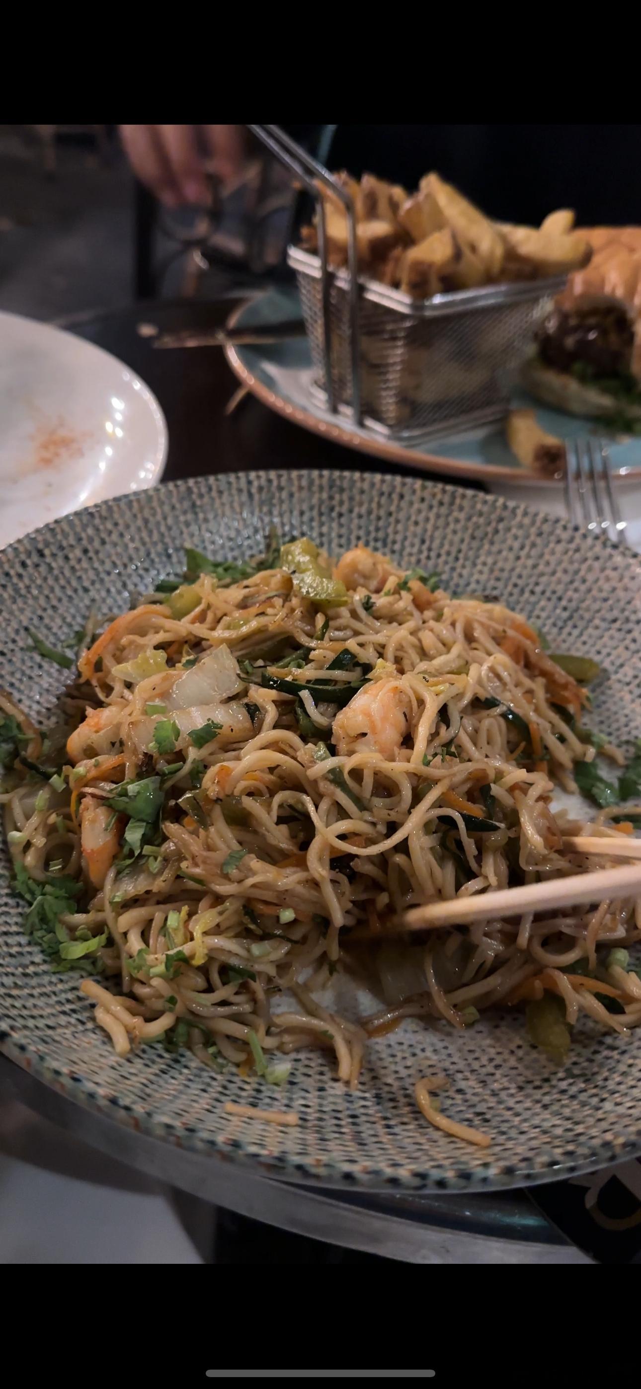 落地第一餐，法式米粉，味道不错哦～ 法国·巴黎