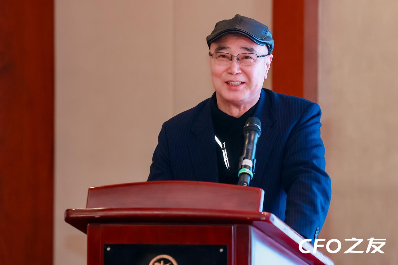 【黄金白银猛涨后突然大跌！持币还是持仓？普通人操作指南来了！一看便知】

黄金白