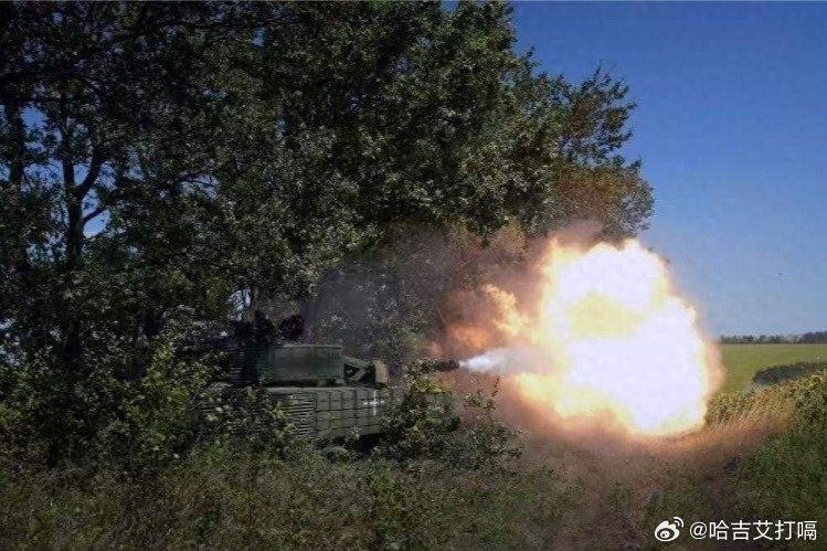 凤凰新闻【全剧终已至？16万俄军精锐围城，基辅大规模断电，普京作重要指示】红军城