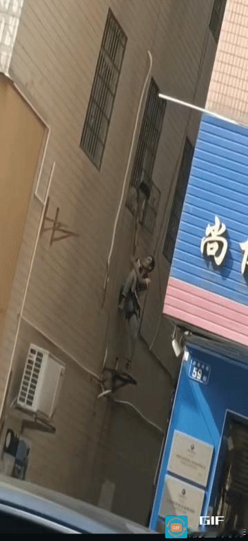 刚才远远瞥见外墙挂着个人，瞬间脑补一出邻里大戏，还暗戳戳感慨成年人各有难言之隐，