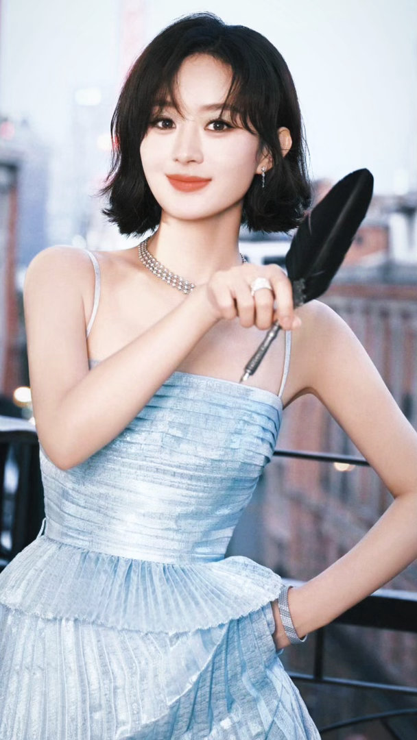 赵丽颖赵丽颖 zly赵丽颖李秋萍 zly赵丽颖贾小朵   疲惫的生活里，总要有一