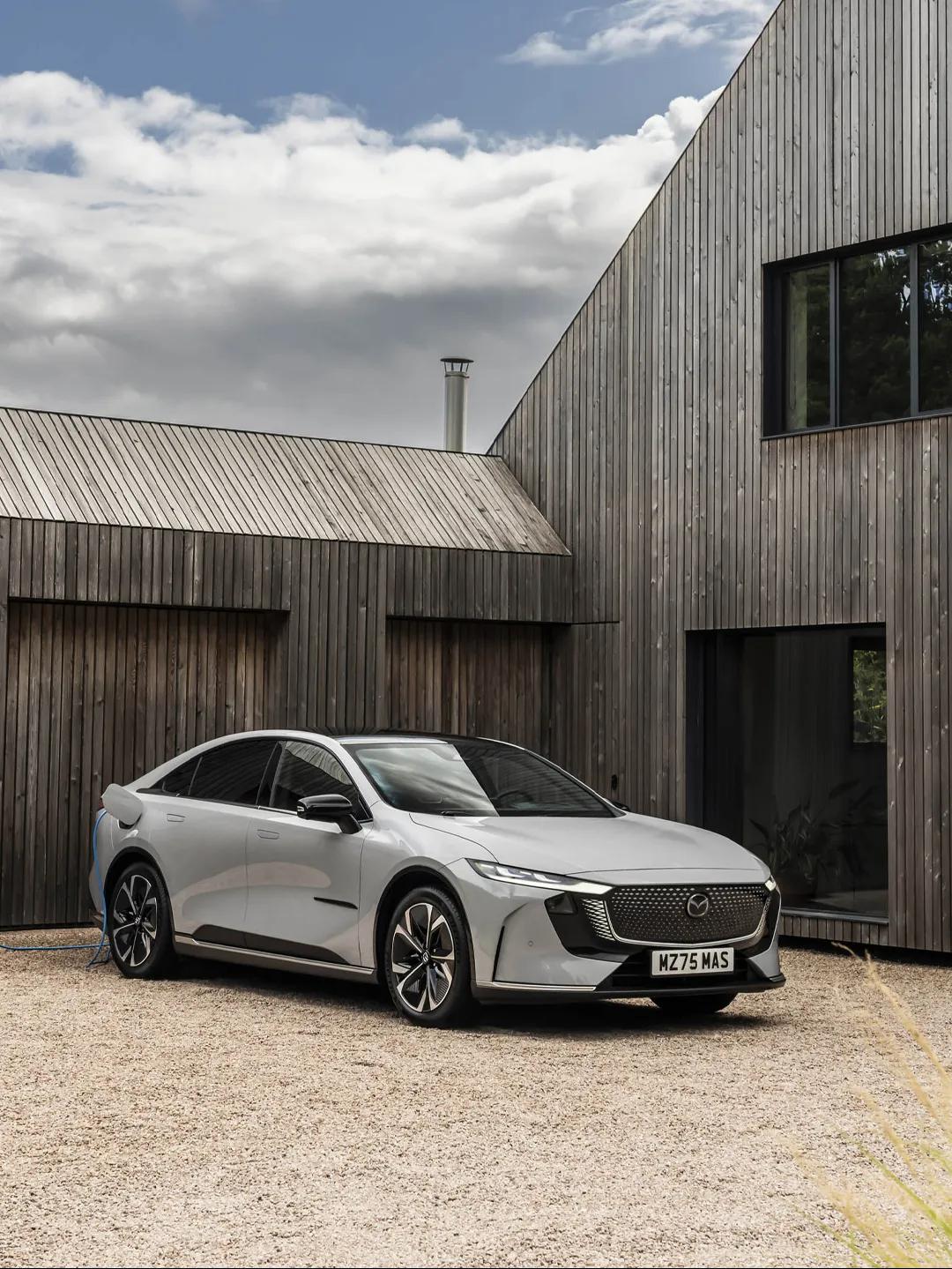 马自达推出2025款Mazda 6e Takumi纯电中型轿车，后置单电机最大功