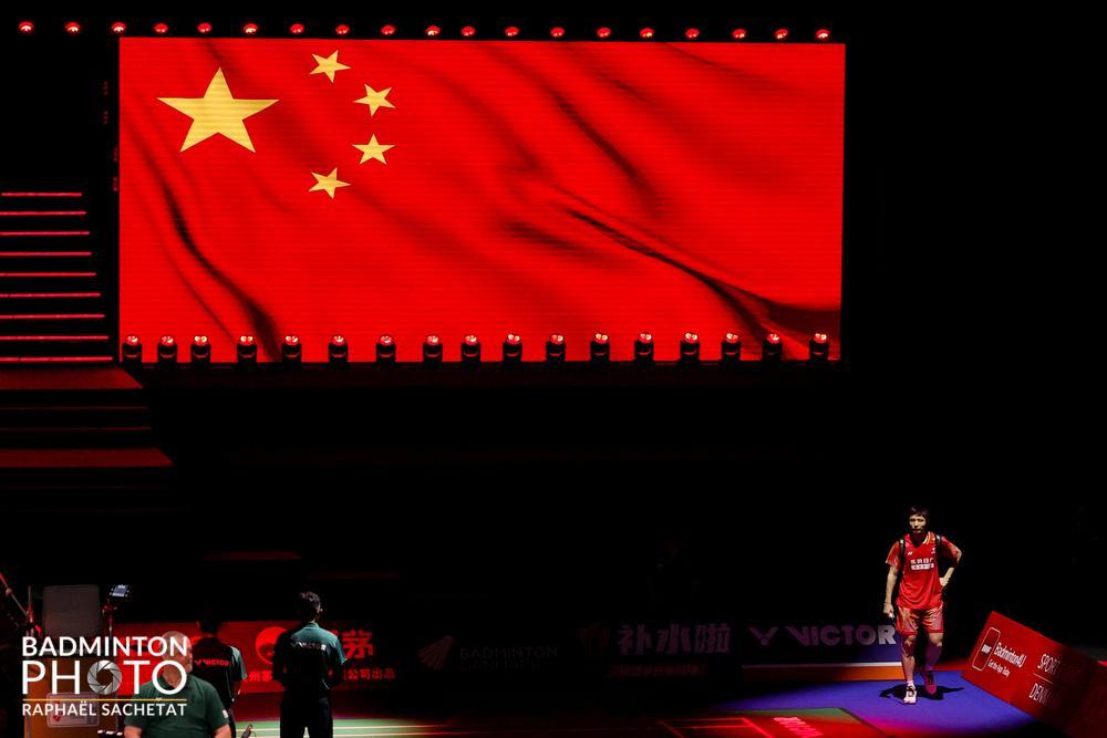 石宇奇率先赢下霍森斯首胜 石队第四次征战汤杯，用时31分钟拿下霍森斯首场胜利，以