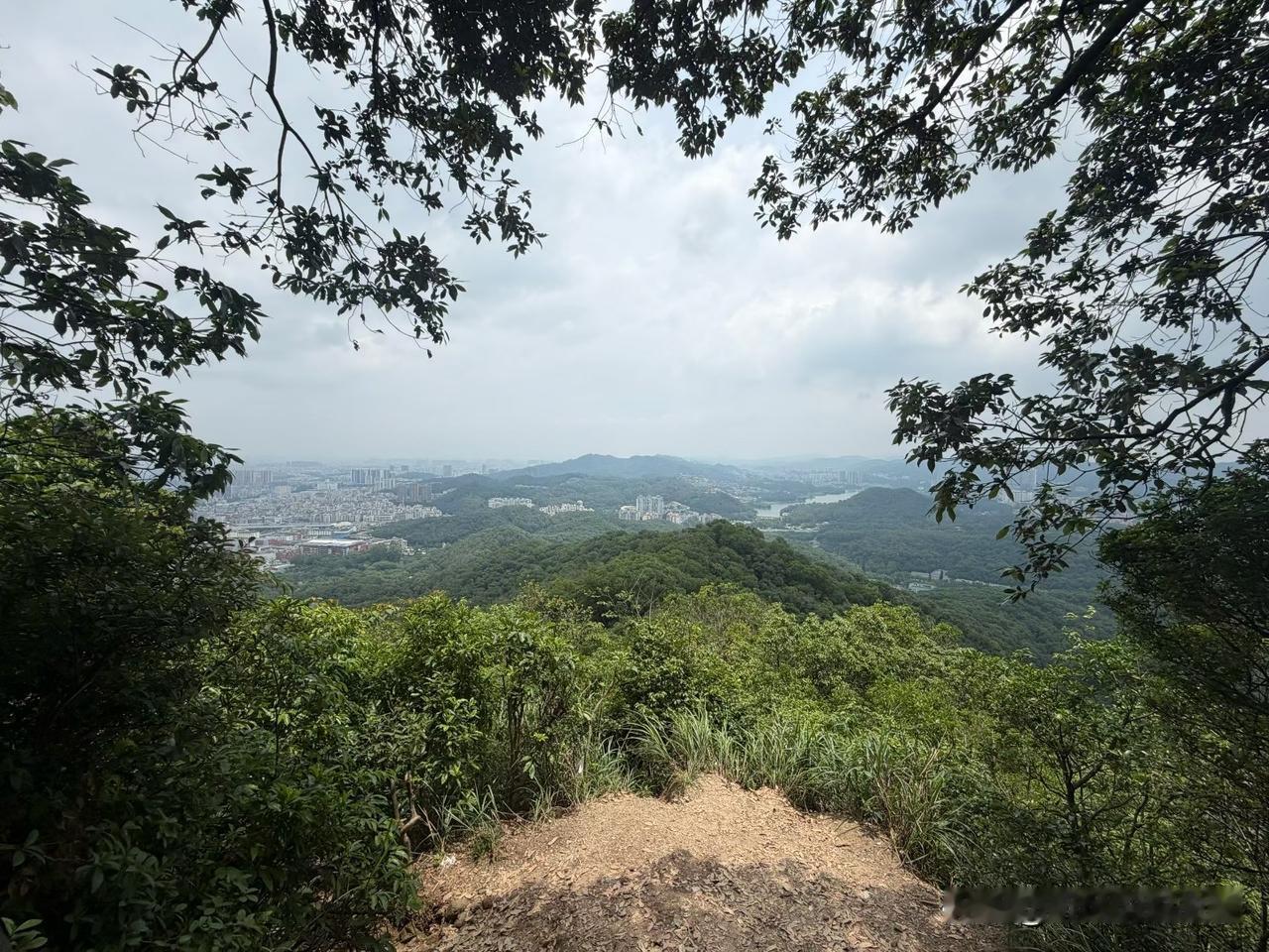 ❤️永远不要停止投资自己，从气质到谈吐，从外貌到修养，从技能到阅历，只有你一直在