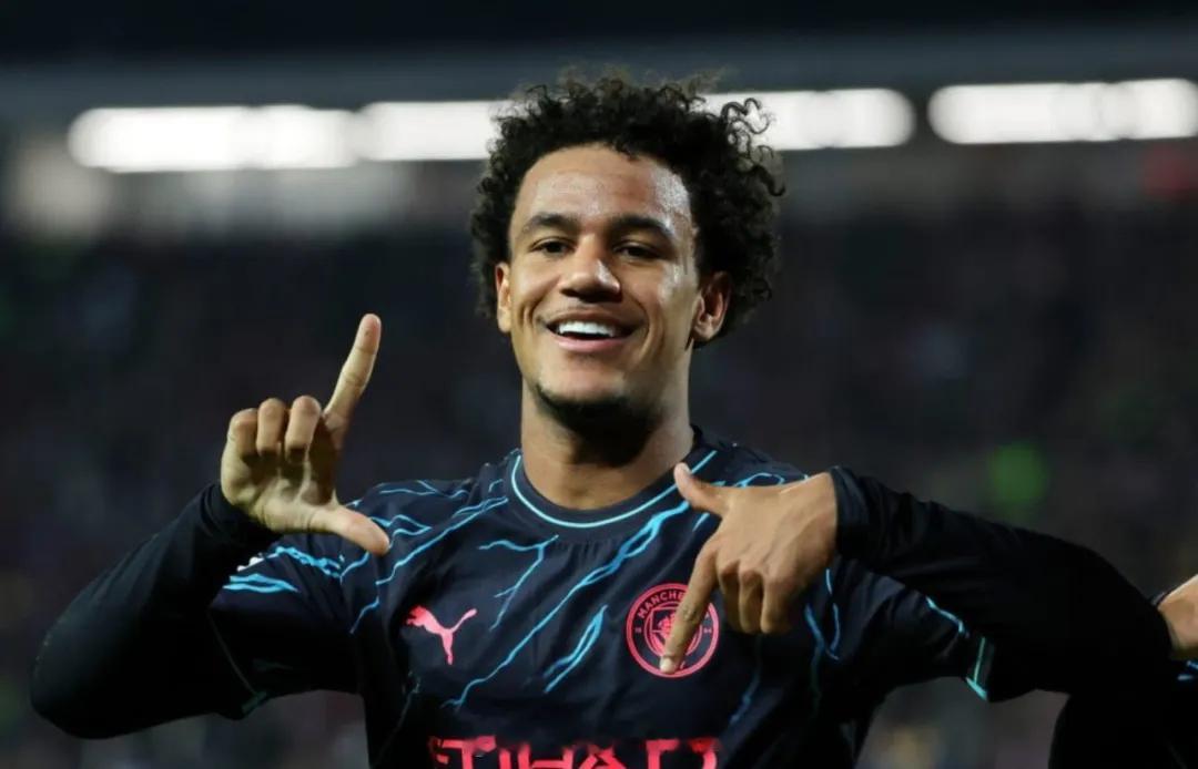 天空体育记者LT消息，富勒姆已经就奥斯卡-鲍勃的交易接触了曼城，目前还没有报价，