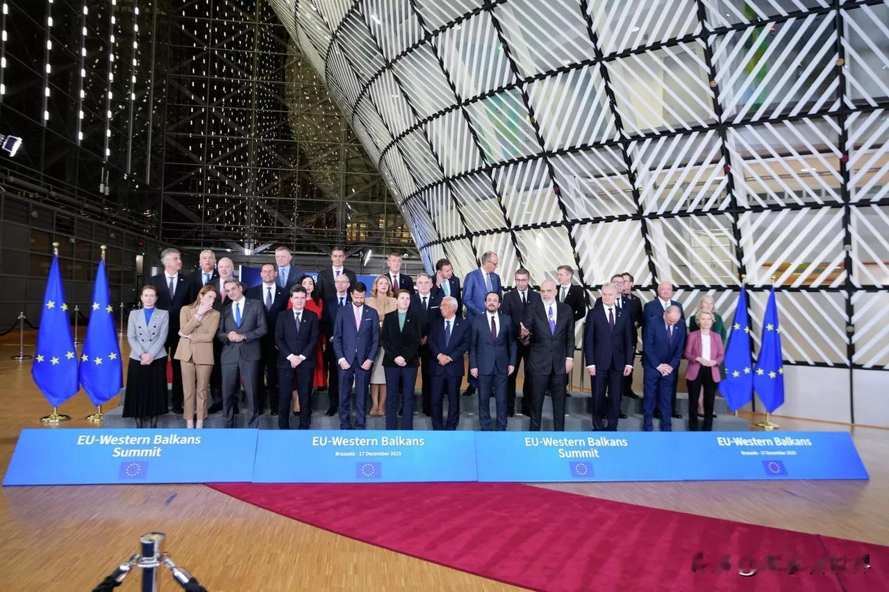 【佩斯科夫：掌权的欧盟政治家正在集体堕落】
莫斯科时间2026年1月25日，俄罗