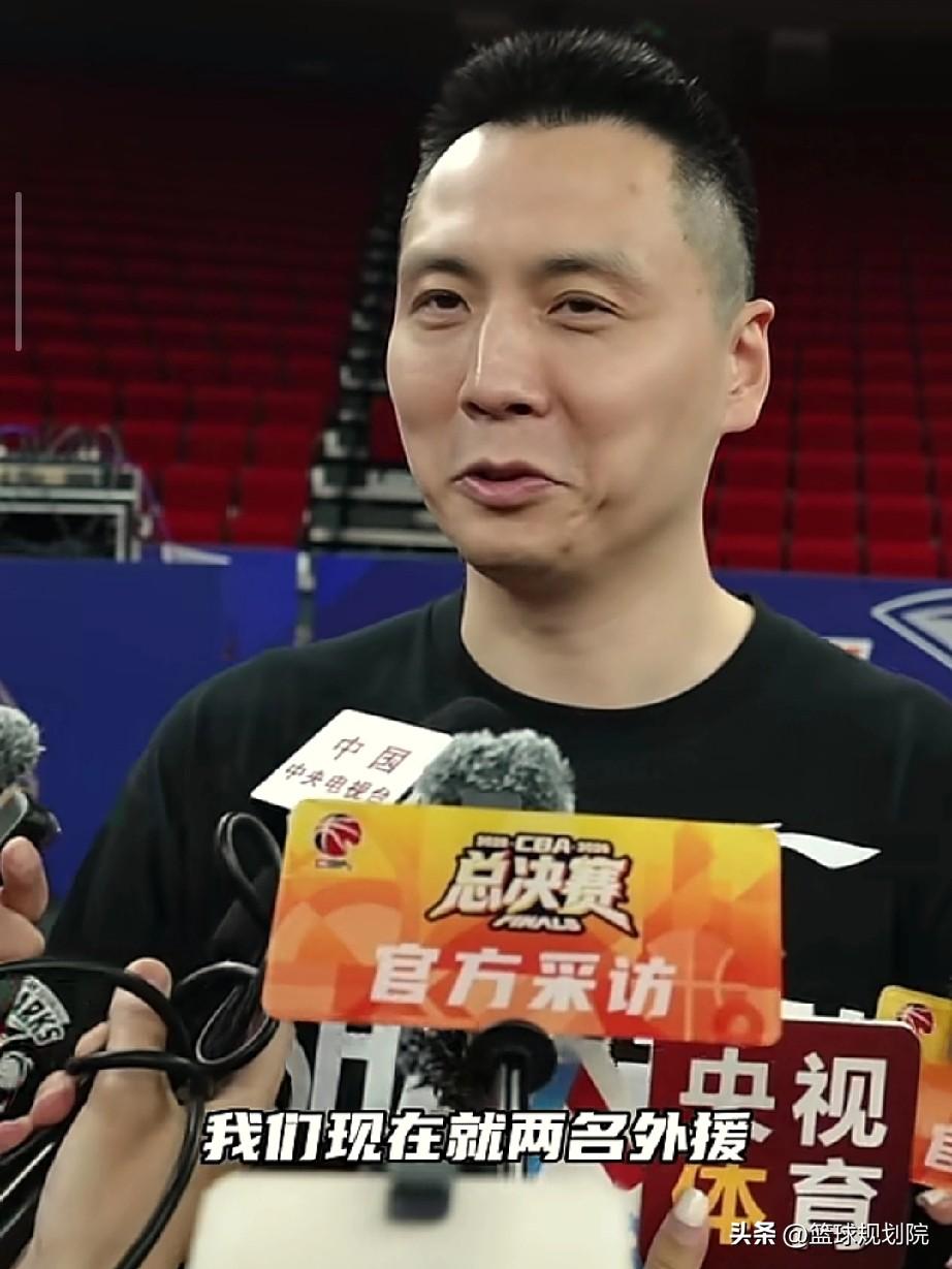 卢伟明牌了，透露G2就是两名小外援出战！

伤病来了谁也挡不住啊！几乎健康的打了