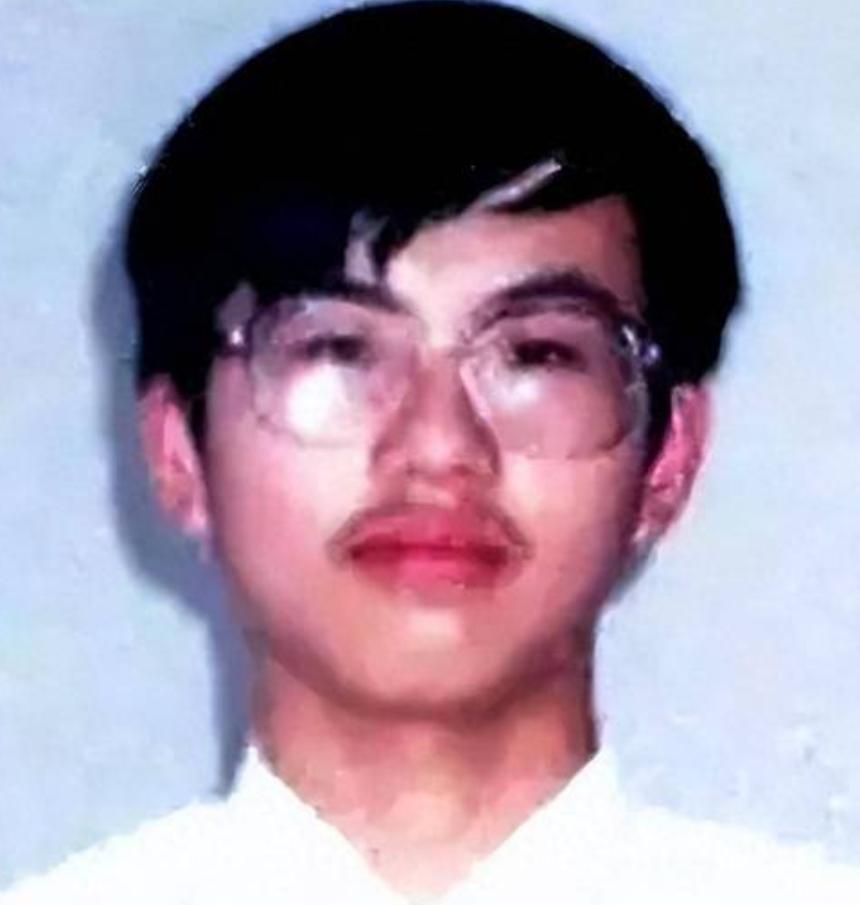 2000年，山东高考状元离奇失踪，副局父亲苦寻26年，如今怎样了?

2000年