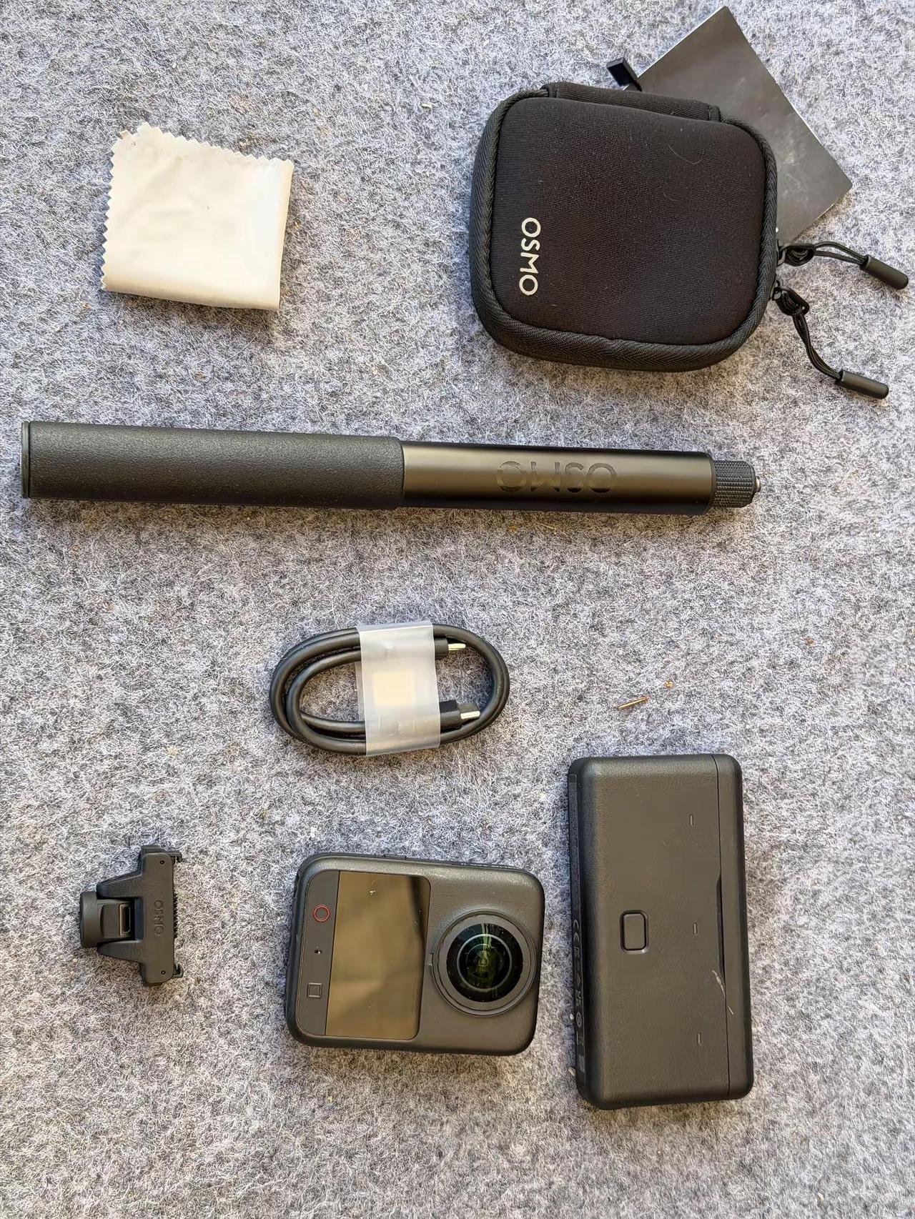 第一台360相机。不得不说，OSMO 360二代相机简直是摩托佬户外出行的优秀搭