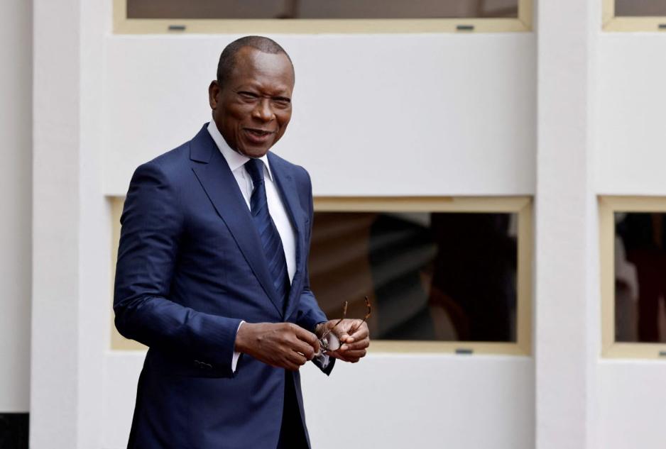 枪声破局！贝宁突发军事政变，多国火速出兵稳住局势
 
12月7日清晨，贝宁总统府