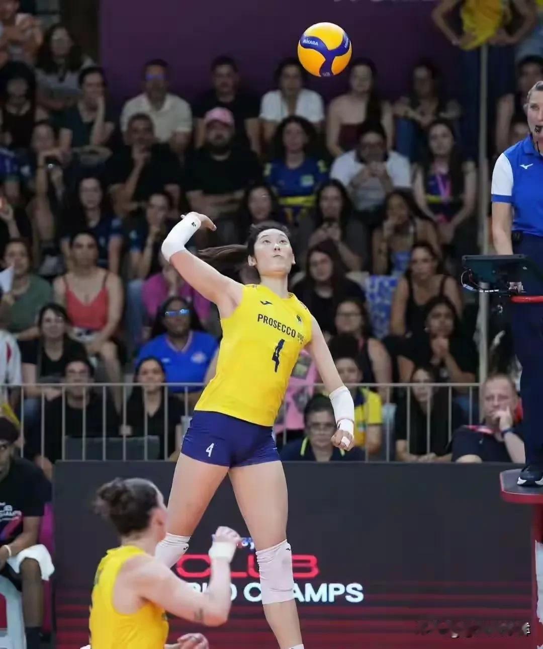 朱婷的表现真的是太完美了！
在昨天世俱杯的比赛中
朱婷的表现真的是太完美了！
她