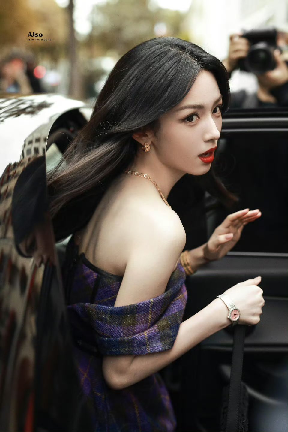 豆包给周也指导的穿搭这穿搭也太让人哭笑不得了吧！说好的霸总风呢？完全不是想象中样