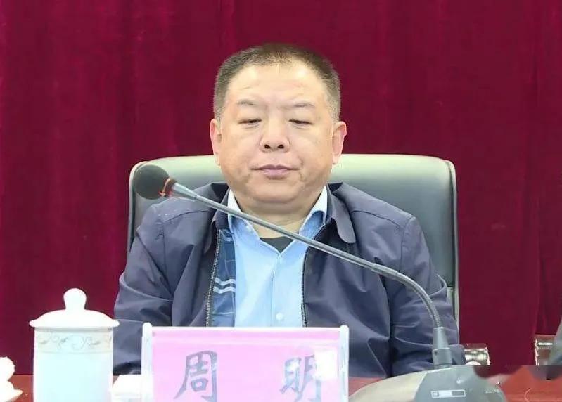 #中纪委部署后又有4个内鬼同时落马#
知法犯法，本该是监督和监察贪赃枉法行为的纪