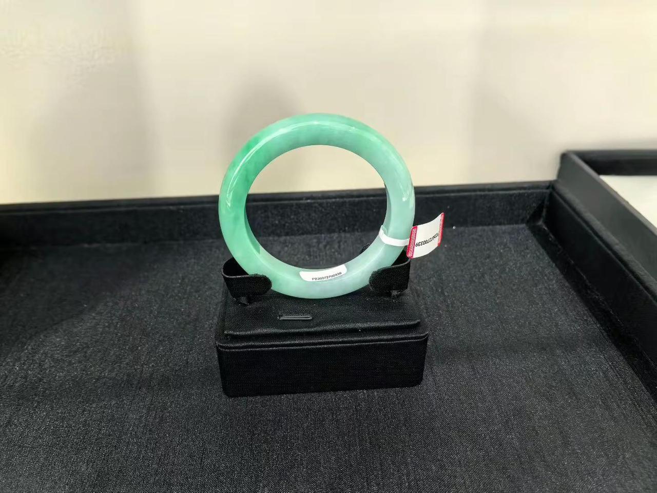 翠色天成，一生珍藏！