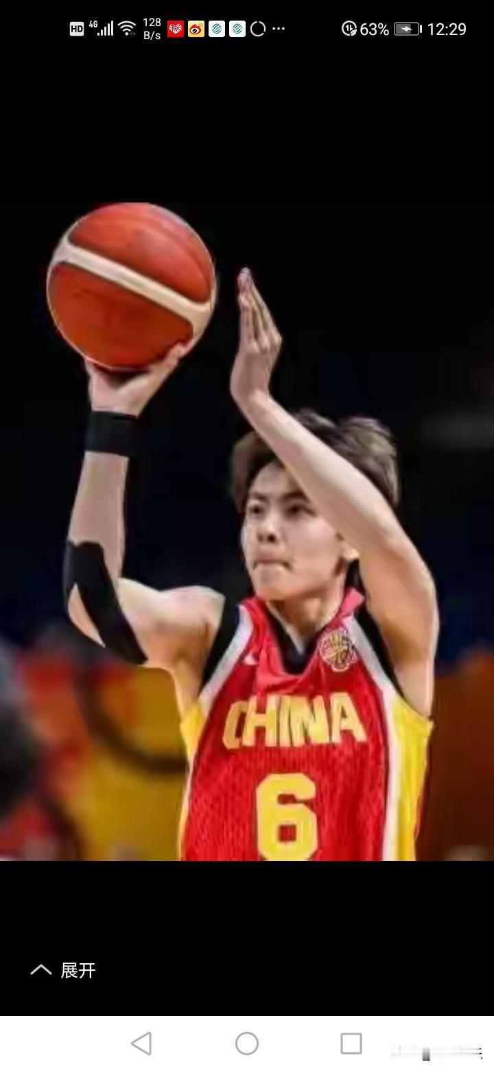 中国女篮在晋级8强的附加赛面对波多黎各队的比赛，宫鲁鸣一秒钟也不给女篮队长陈玉婕