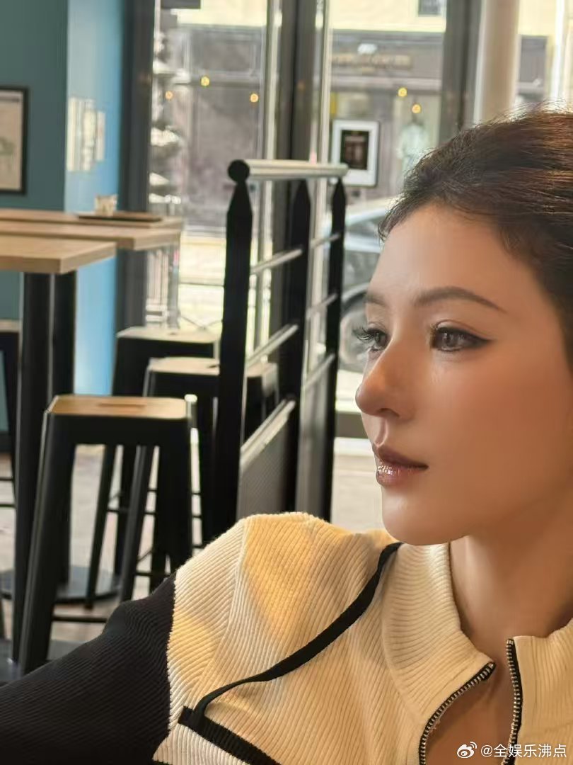 张予曦赵昭仪闯祸姐妹 张予曦赵昭仪凑一起就有“小意外”！买咖啡买贵还买少，认错时
