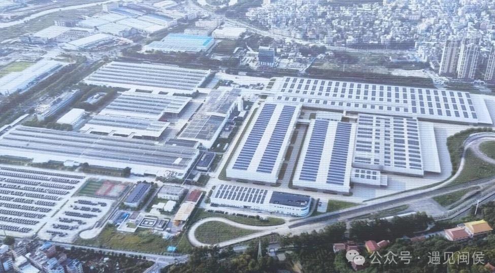 奔驰福州新项目厂房封顶，占地168亩，投资超40亿元，标志着福建奔驰首款豪华纯电