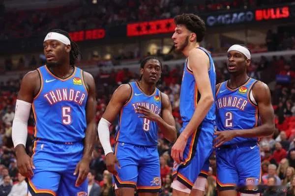 圣诞大战揭示东部“星味”黯淡，西部星光璀璨
NBA联盟公布下赛季圣诞大战对阵情况