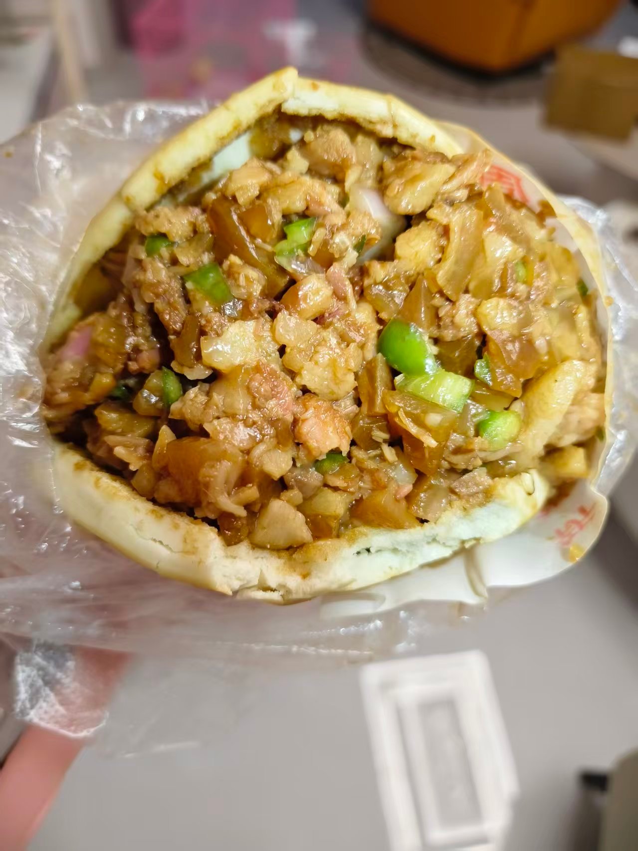这个肉夹馍肥肉超级多[流汗][流汗] ​​​