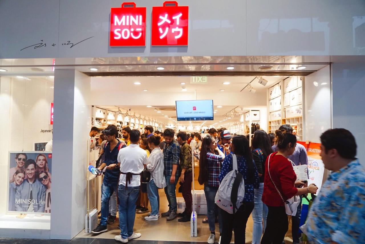 中国品牌在印度“扬眉吐气”，现场实拍印度人排队抢购中国商品！

上次我到印度旅游