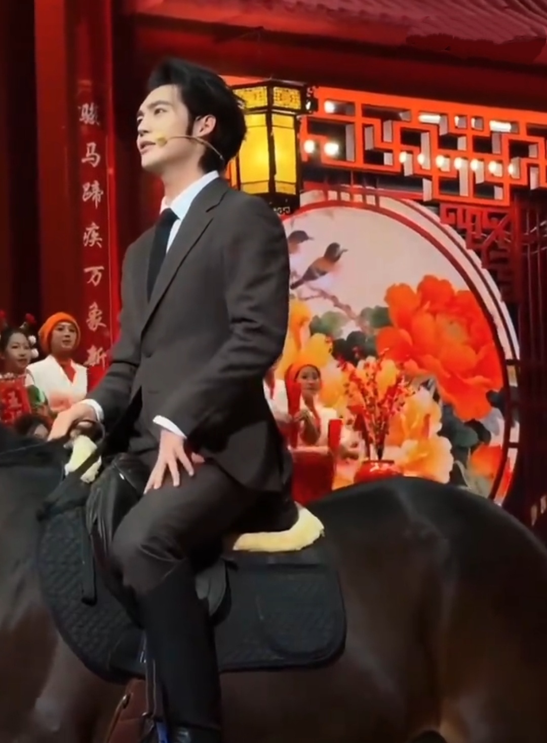 身为辽宁人，于适一直很配合辽宁卫视，但今年被背刺，确实让人寒心，这哪里是骑马，简