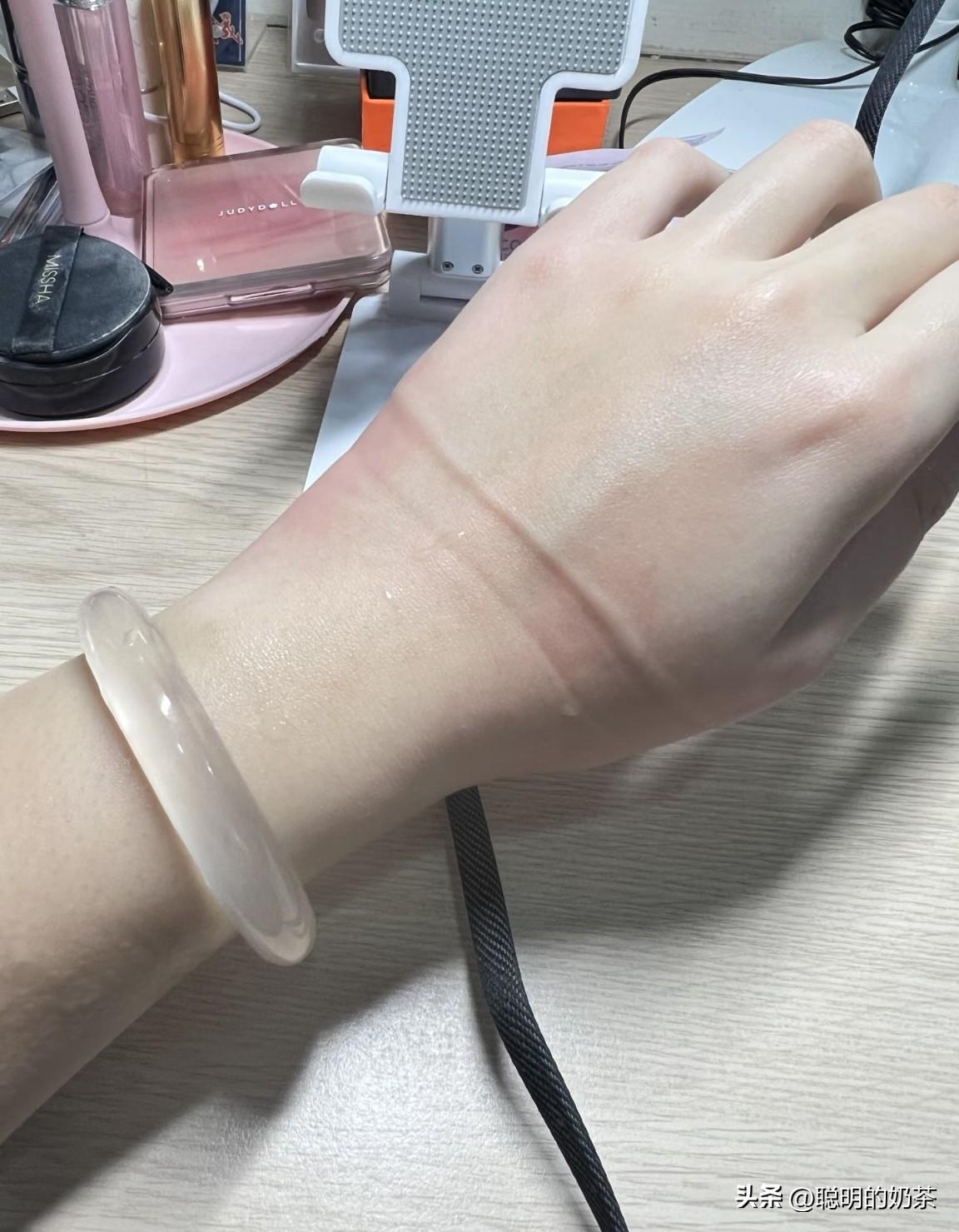 平时工作经常磕碰，谁能告诉我怎么可以取下来？