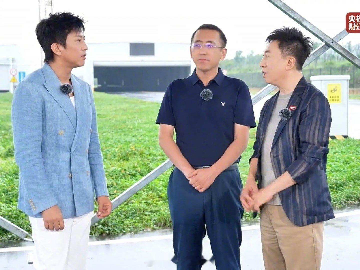 邓超把发布会开成赛车现场 超哥名场面再＋1！发布会秒变欢乐场，前一秒还酷帅赛车手