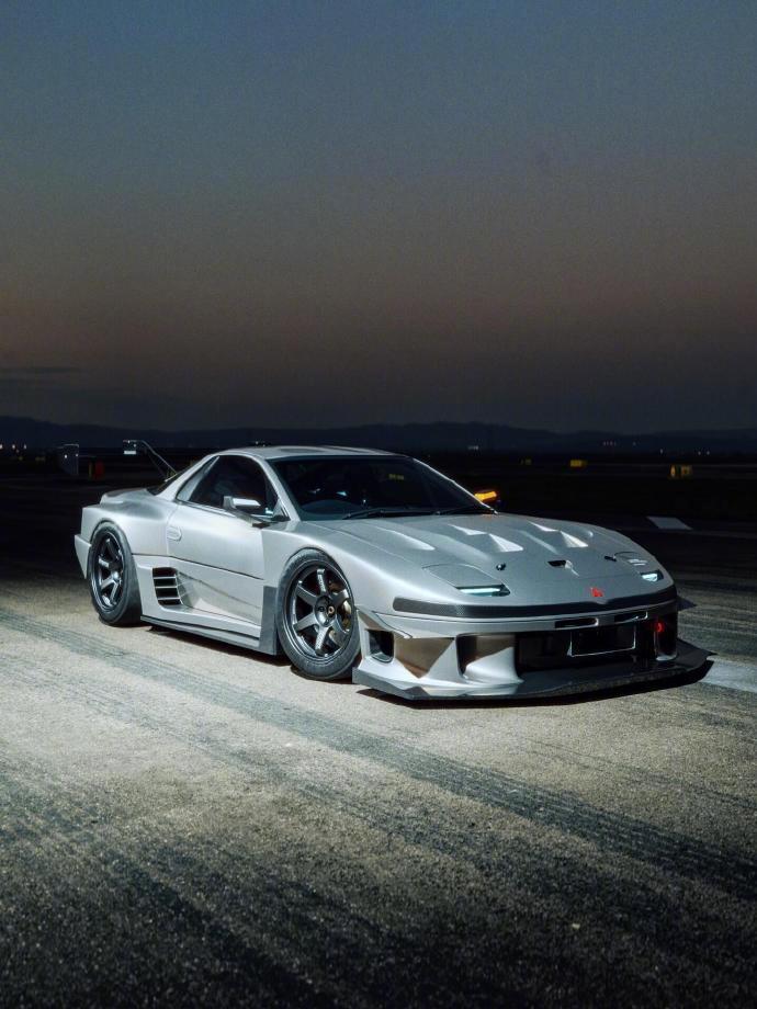 【东瀛技术狂想曲 — 三菱 3000GT】它装配了代号为 6G72 的 3.0 