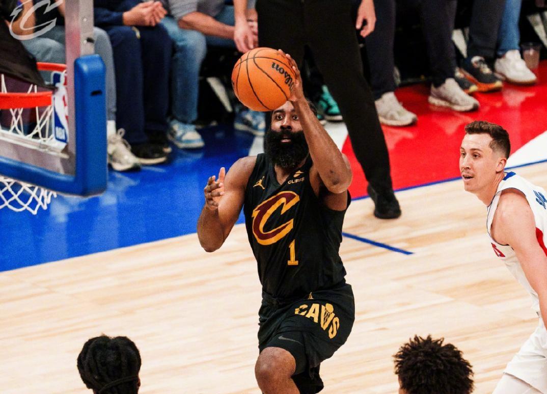101-111爆冷输球！骑士G1暴露5大死穴，再不改系列赛直接凉透！
 
NBA