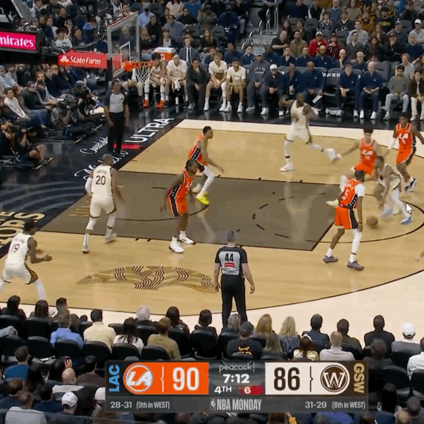 你的豪泽已经在快船队稳定轮换，关键时间也被放在场上，11分9篮板2抢断4帽。身体