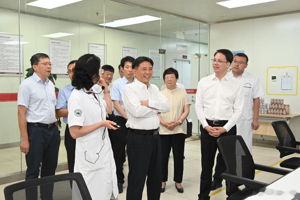 7月19日至22日，孙金龙赴甘肃省调研生态环境保护工作。 