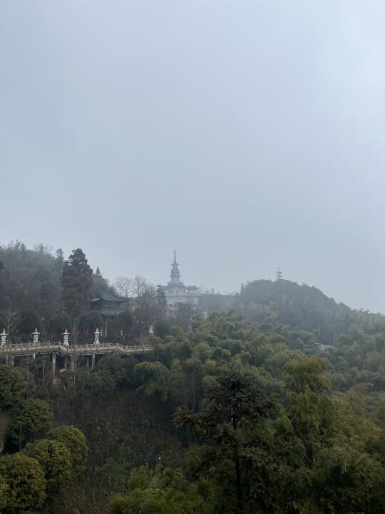 2.22径山寺实况：已没有雪，下了点雨夹雪