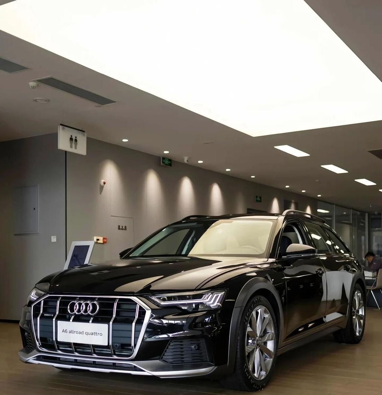 奥迪A6allroad最便宜的V6车型最强奶爸车。奥迪A6 allroad，3.