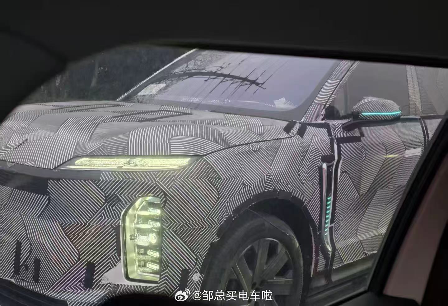昨天看完蔚来ES9，在场的所有人都感叹ES9的外观确实符合蔚来顶级旗舰SUV的身