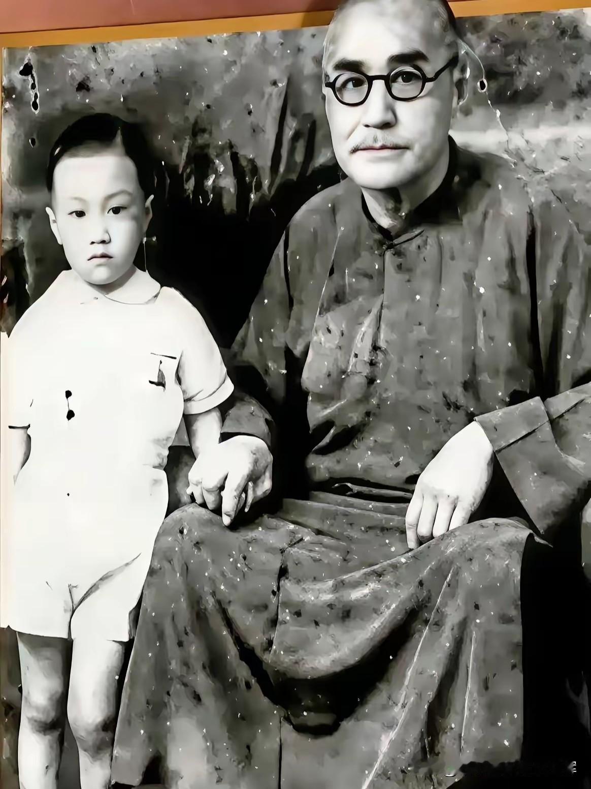 谢贤自带的贵气来源于祖父谢焜彝。他是清末民初商人、书法家与诗人。
谢焜彝在广州开