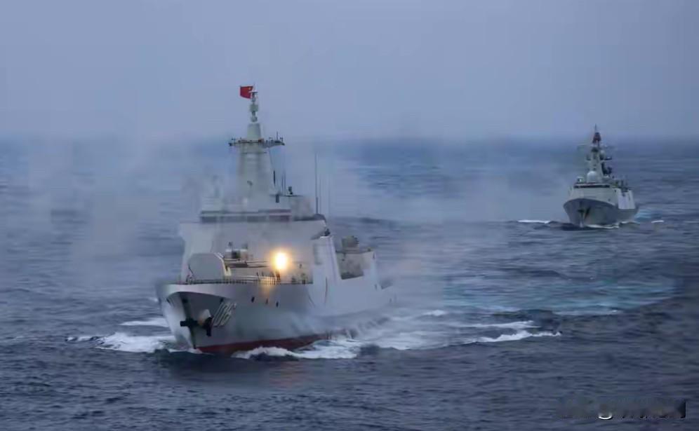 今日硬核亮剑！东部战区“正义使命-2025”军演30日实弹开火🔥！
3个细节看