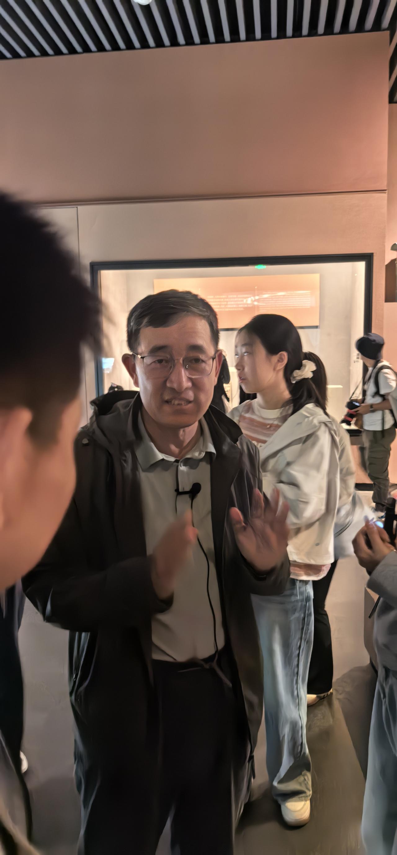 打卡大同市博物馆，偶遇馆长，真正的专家。[作揖][作揖][作揖]