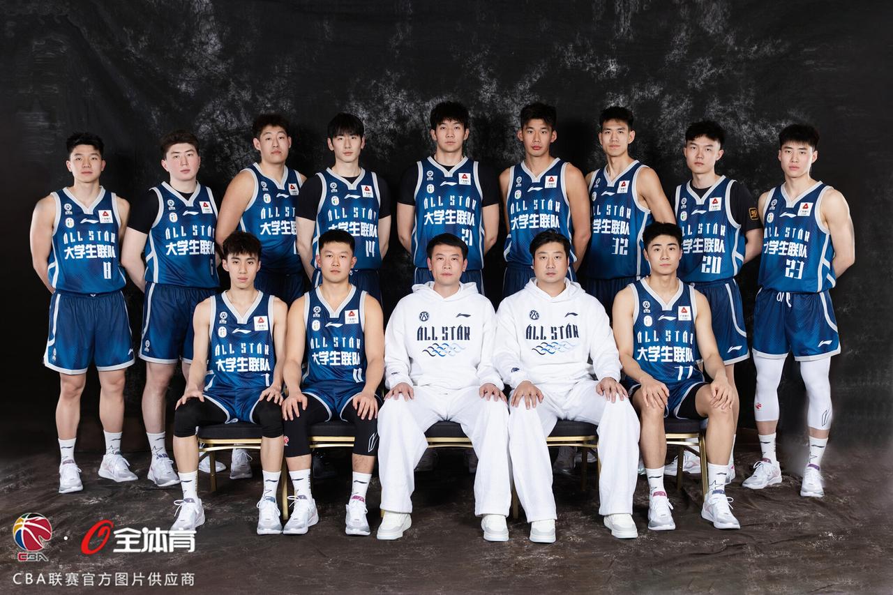 大学生联队定妆照出炉！青春无畏，热血当燃，期待他们在星锐挑战赛中的表现！以城之名