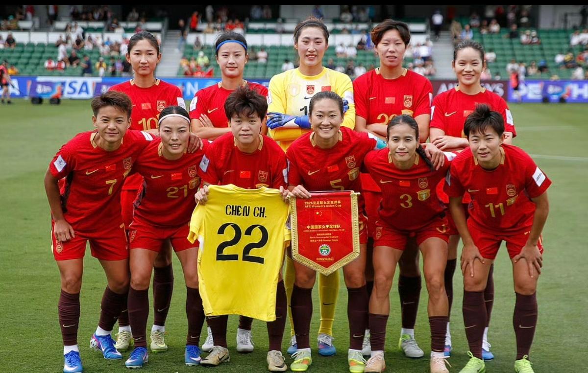 今天下午，中国女足2-0击败中国台北，昂首挺进女足亚洲杯4强。同时获得2027女