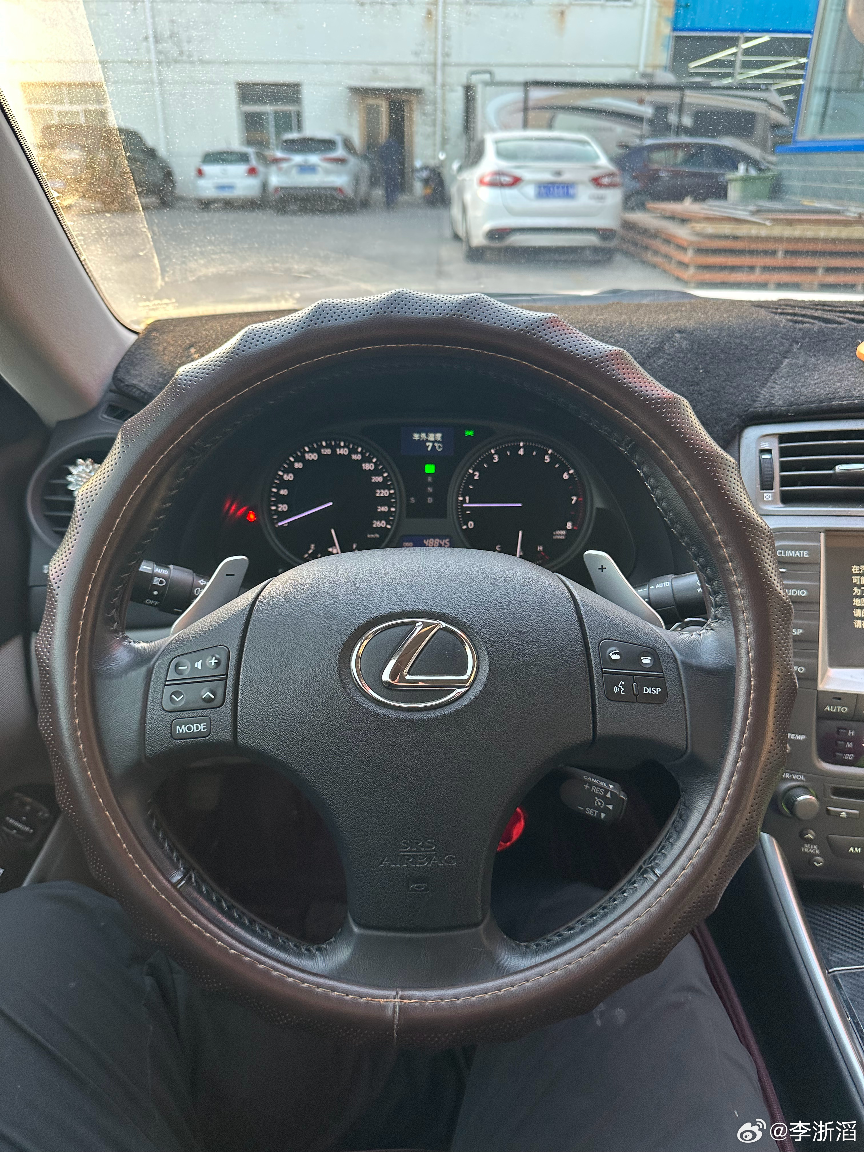 最近很多网友知道我喜欢尖端小公里 都纷纷开过来让我欣赏大饱眼福IS300 和3.