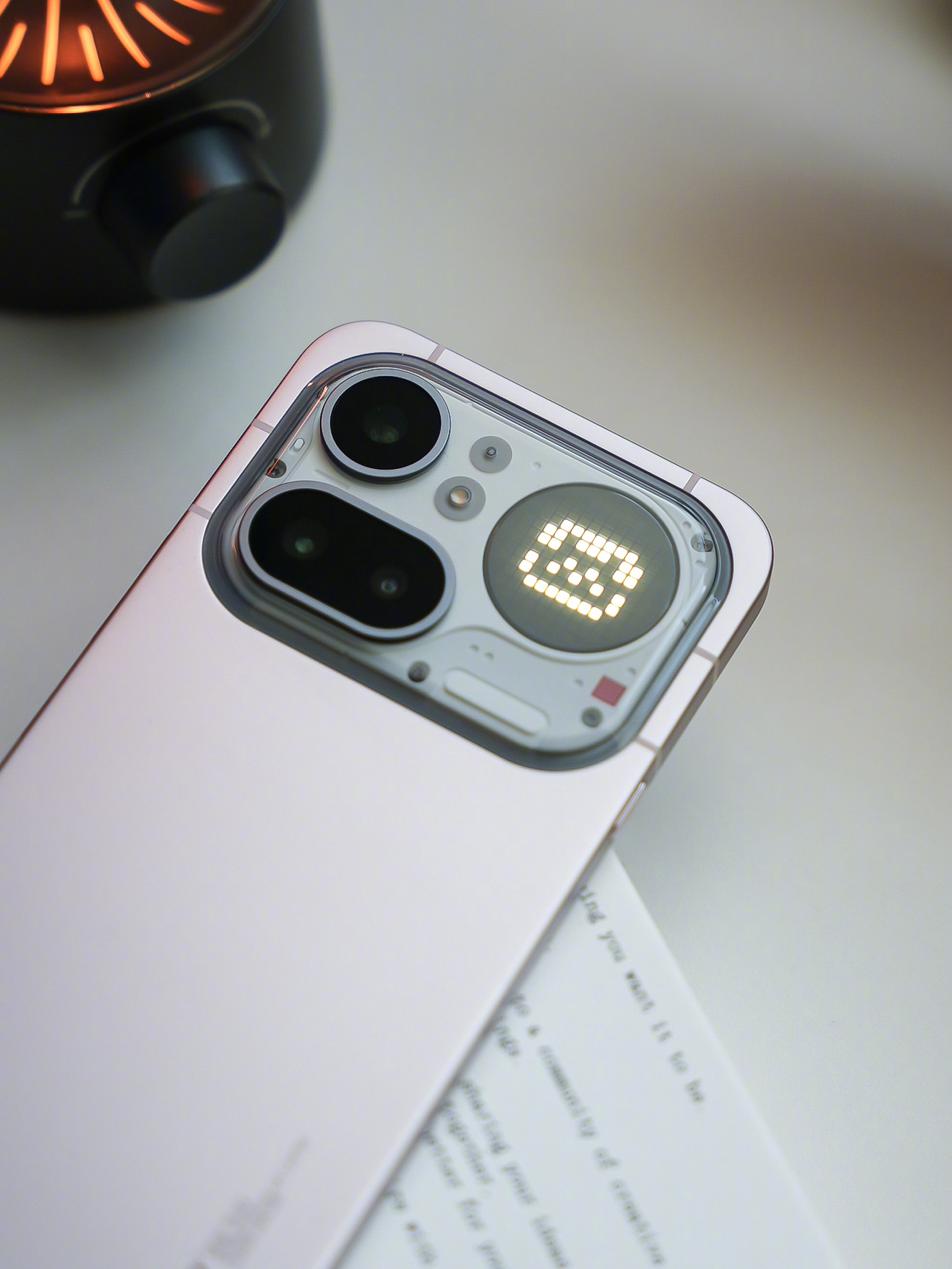 竟然出了个粉色！Phone (4a) Pro✨Nothing这台新机比之前收敛一