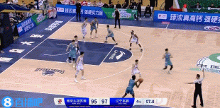 最后8秒，林葳误传杀死比赛！
南京队今晚在主场与领头羊辽宁队打得十分胶着，终场前